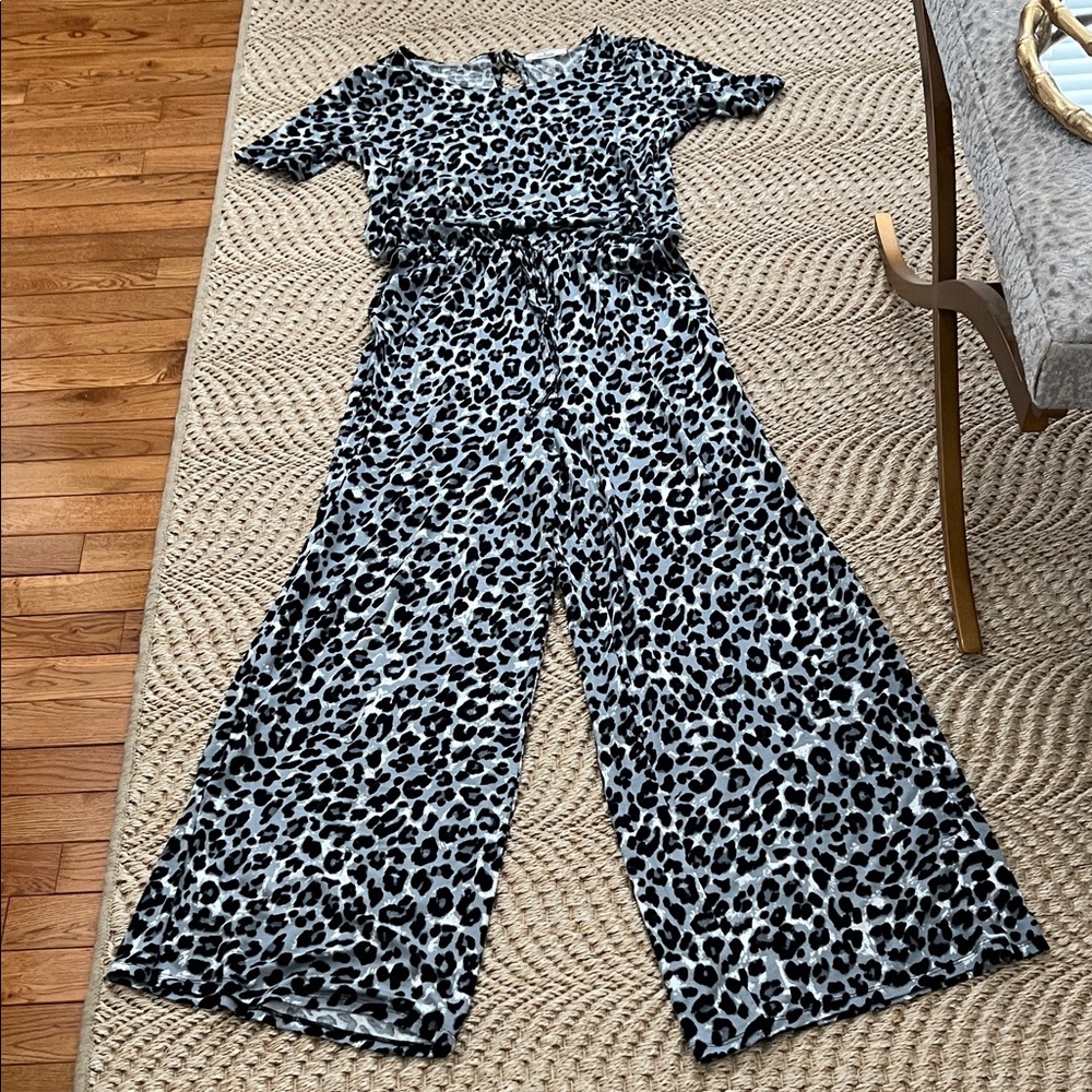 Leopard Print Jumpsuit Zenana Large